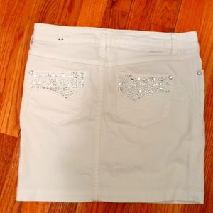 I.N.C. INTERNACIONAL CONCEPTS SKIRT with studs